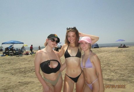 Emily V estrella porno exclusiva imágenes