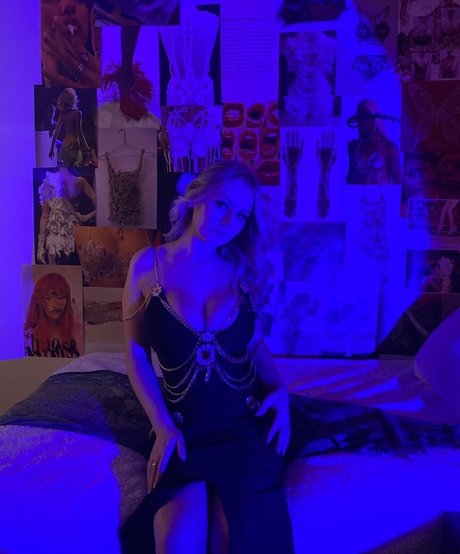 Emily V estrella porno xxx galerías