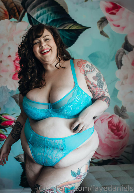 falda de cuero onlyfans mejor hd recopilación