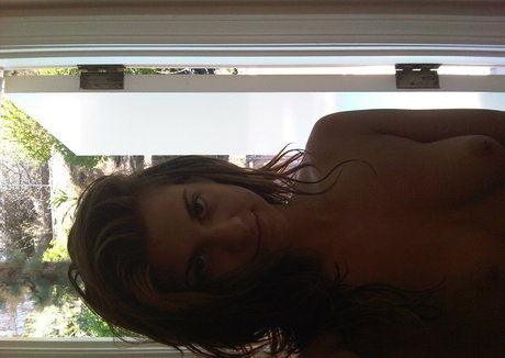 AnnaLynne McCord estrella agradable archivo