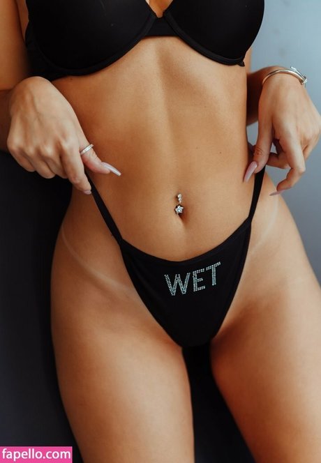 Savannah Montano modelo hermosa galería