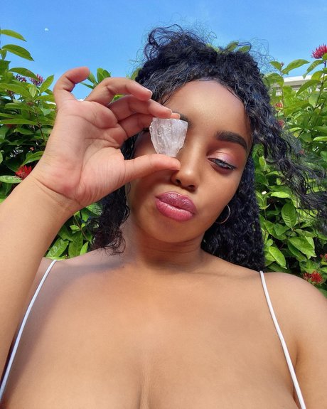 hermosa rubia onlyfans desnudos archivo