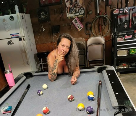 Lonelygirljules bonita estrella porno imagen