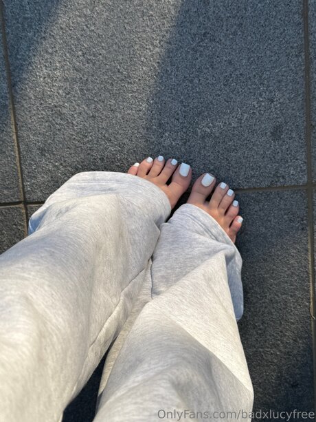 badxlucyfree estrella bonita galería