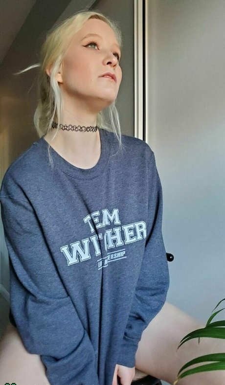 sarahsuniversefree estrella porno de arte foto