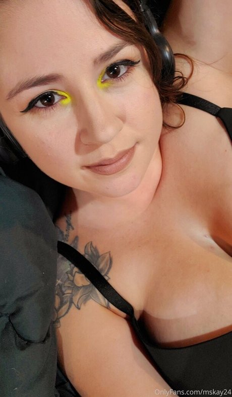 mskay24 hermosa estrella porno fotos