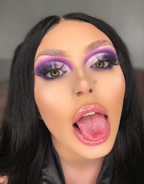 antoniagrahamx desnudos de modelos fotos