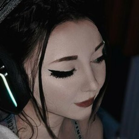 Denkachus actriz de alta calidad archivo