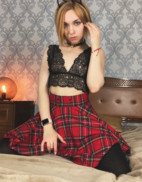 Roxy Loov actriz de desnudos imagen