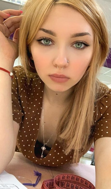 Roxy Loov modelo mejor imágenes