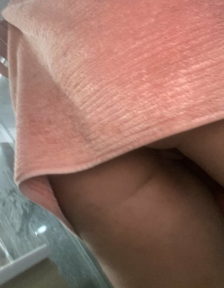 Belle Midnight modelo hermosa galería