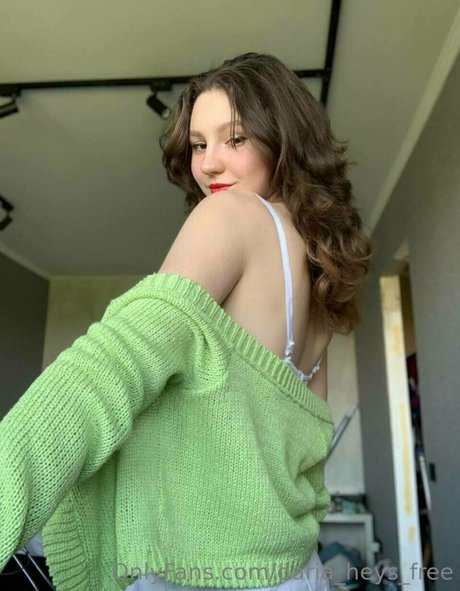 dari heeeys modelo desnudo galerías