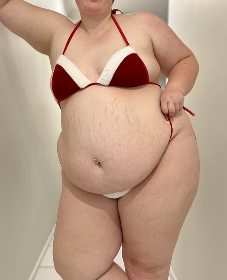 twicethesize estrella adulta imagen