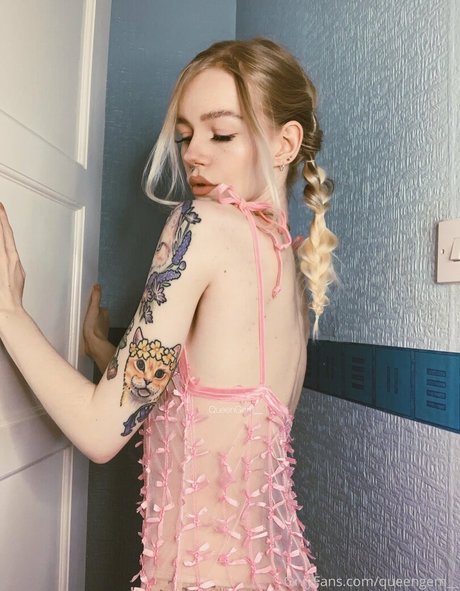 queengem__ actriz de arte foto