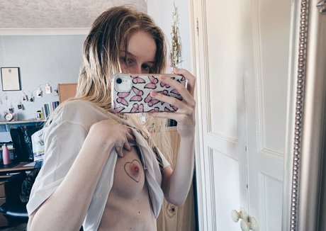 queengem__ estrella porno perfecta imagen