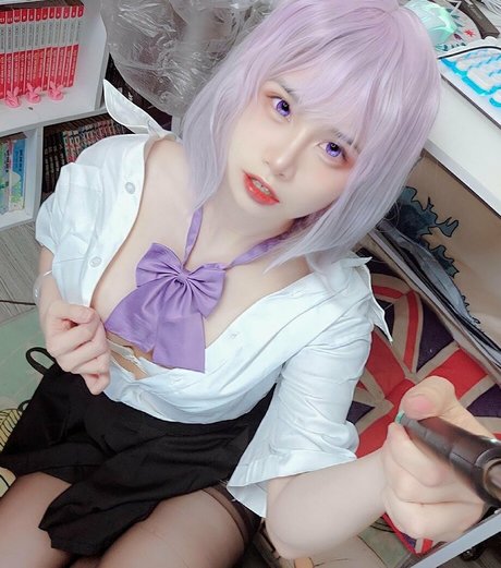 Riribonni xxx estrella porno imagen