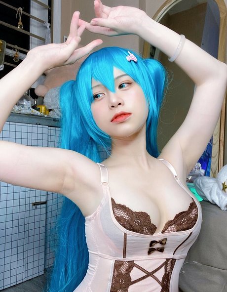 Riribonni actriz desnuda galerías