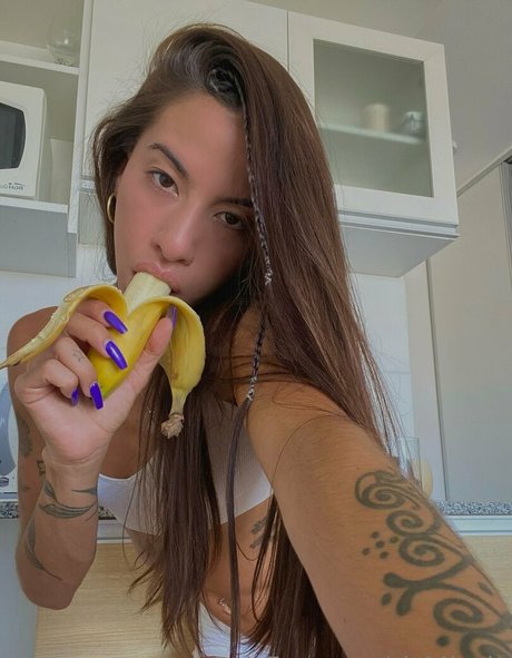 ch44inalu actriz atractiva galería