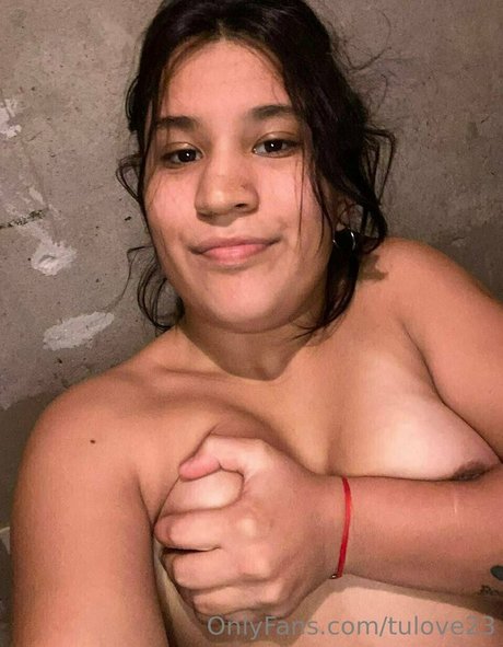 tulove23 modelo de alta calidad fotos