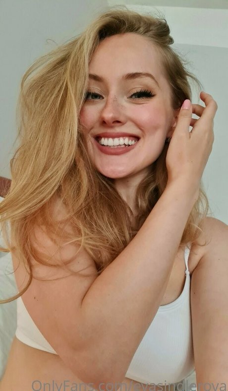 evasindlerova actriz xxx galería