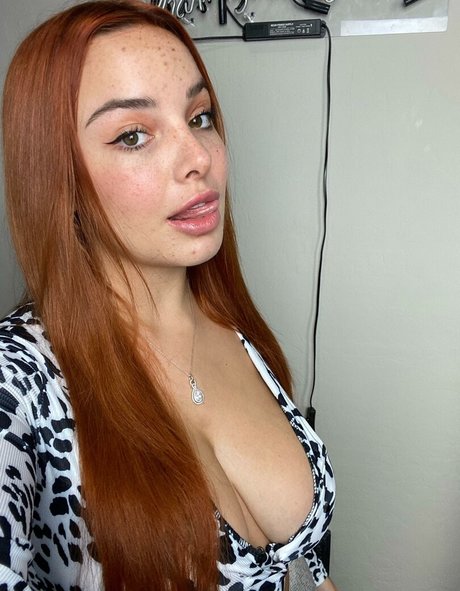 Kencake modelo adulto imágenes