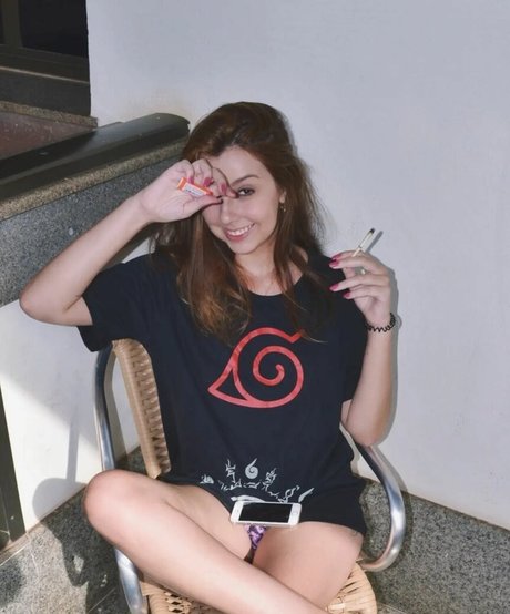 Sumy modelo desnuda fotos