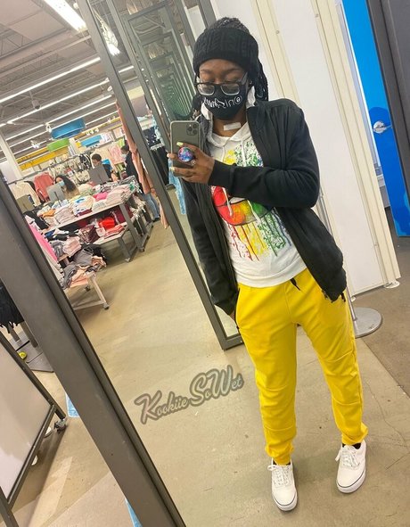 freekookiies modelo hermosa foto