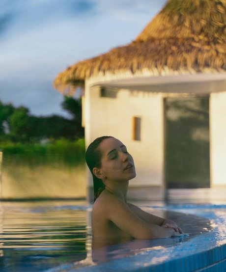 Mirys hermosa estrella porno galería