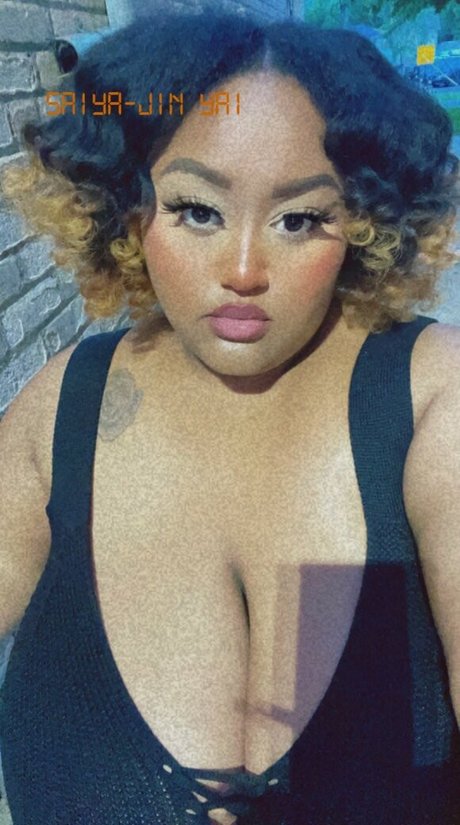 Anyai The Saiyan modelo desnudos archivo