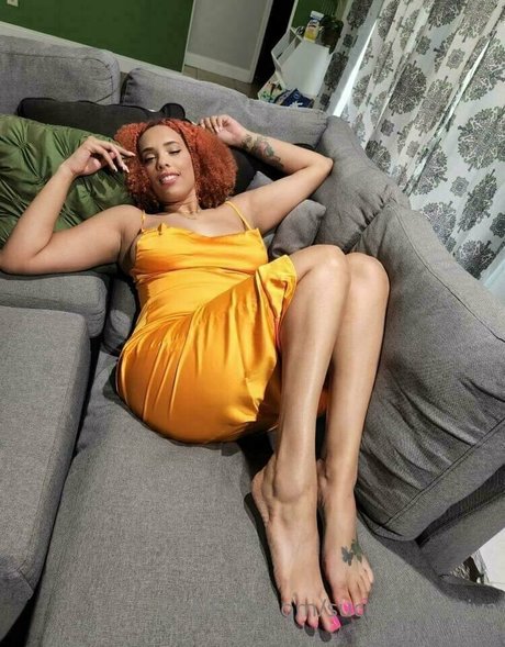 succubussativa estrella porno erótica imagen