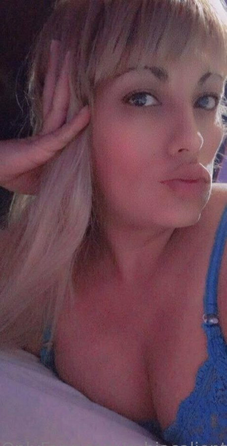 rubiacaliente29 buen modelo imágenes