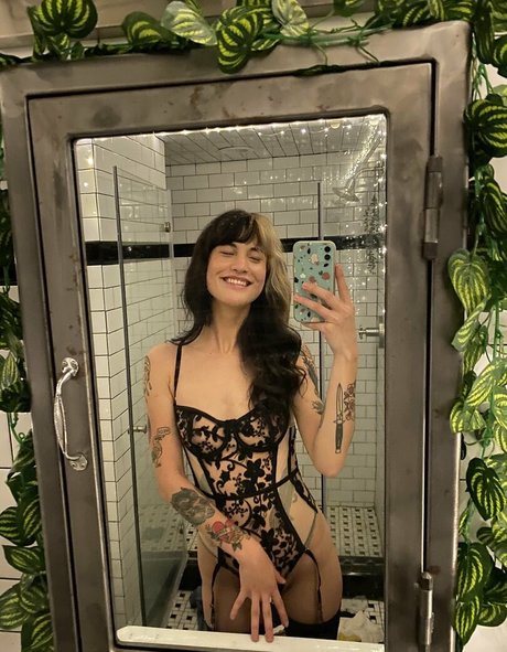 whoreticulture estrella xxx imágenes