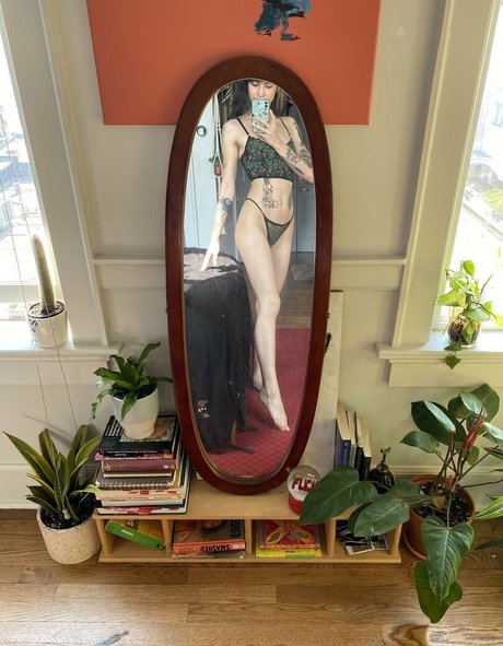 whoreticulture linda estrella galería