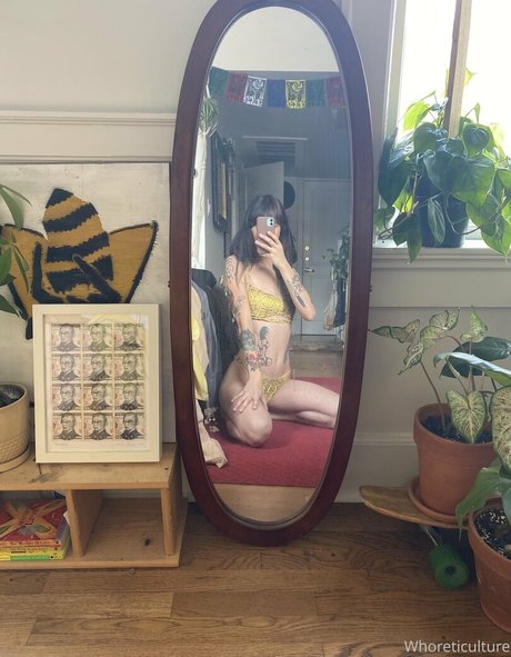 whoreticulture xxx estrella porno archivo