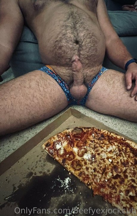 beefyexjockcub estrella porno desnuda imágenes