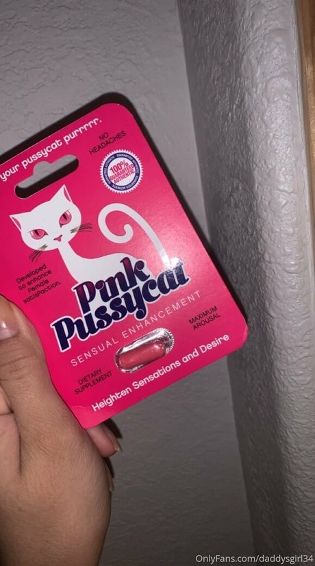 daddysgirl34 estrella desnuda archivo