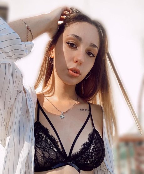 agusdigri modelo erótico galerías