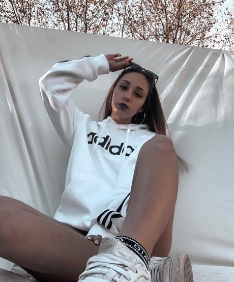 agusdigri actriz porno foto