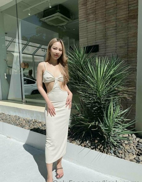 lisalunarre modelo libre galerías