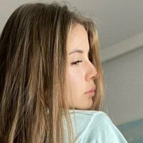 Isabrunelli actriz xxx imagen