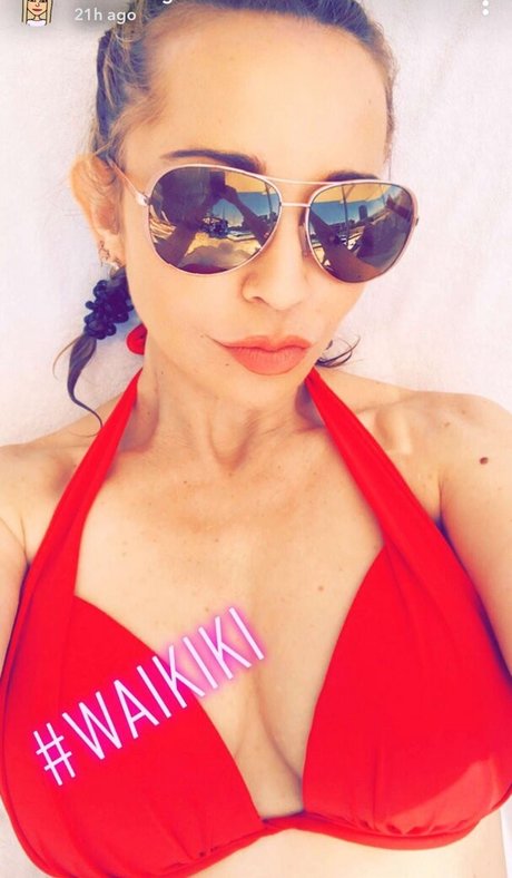 Tara Strong modelo gratis galerías