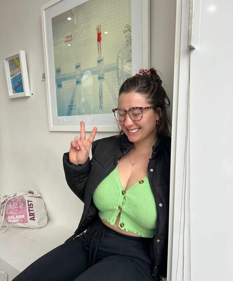 SliceOfSalami sexo estrella foto