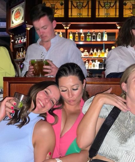 SliceOfSalami modelo gratis foto