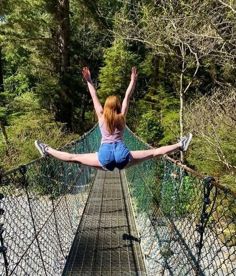 Cutieredhead modelo caliente imágenes