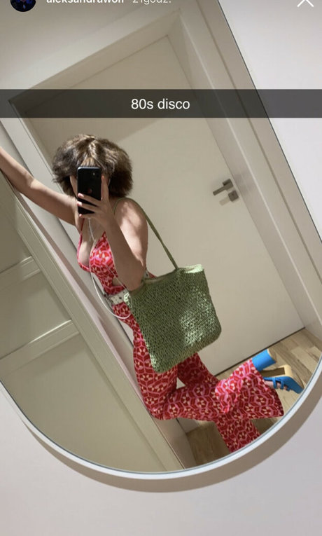 Wendy hertz desnudos de estrellas galerías