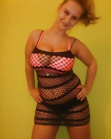 Barbara Szabo buena estrella porno galería