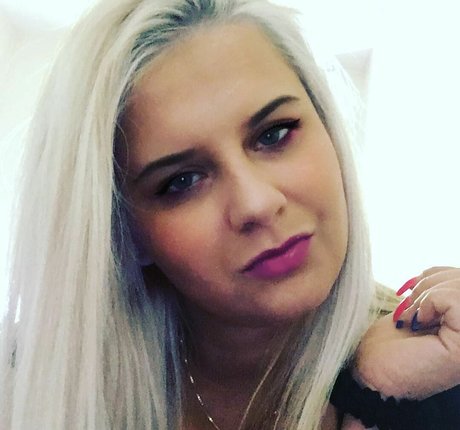 Barbara Szabo hermosa actriz fotos