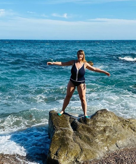 Veronika Ivanova modelo agradable imágenes