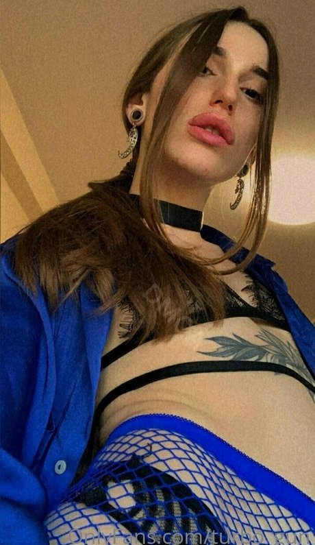 turbo gun actriz desnuda fotos