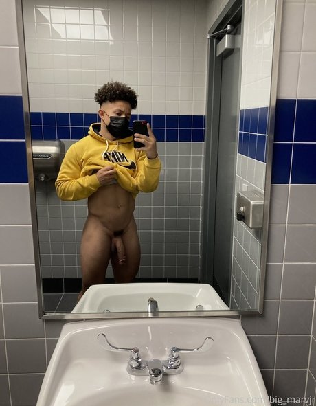 Big marvjr modelo porno foto
